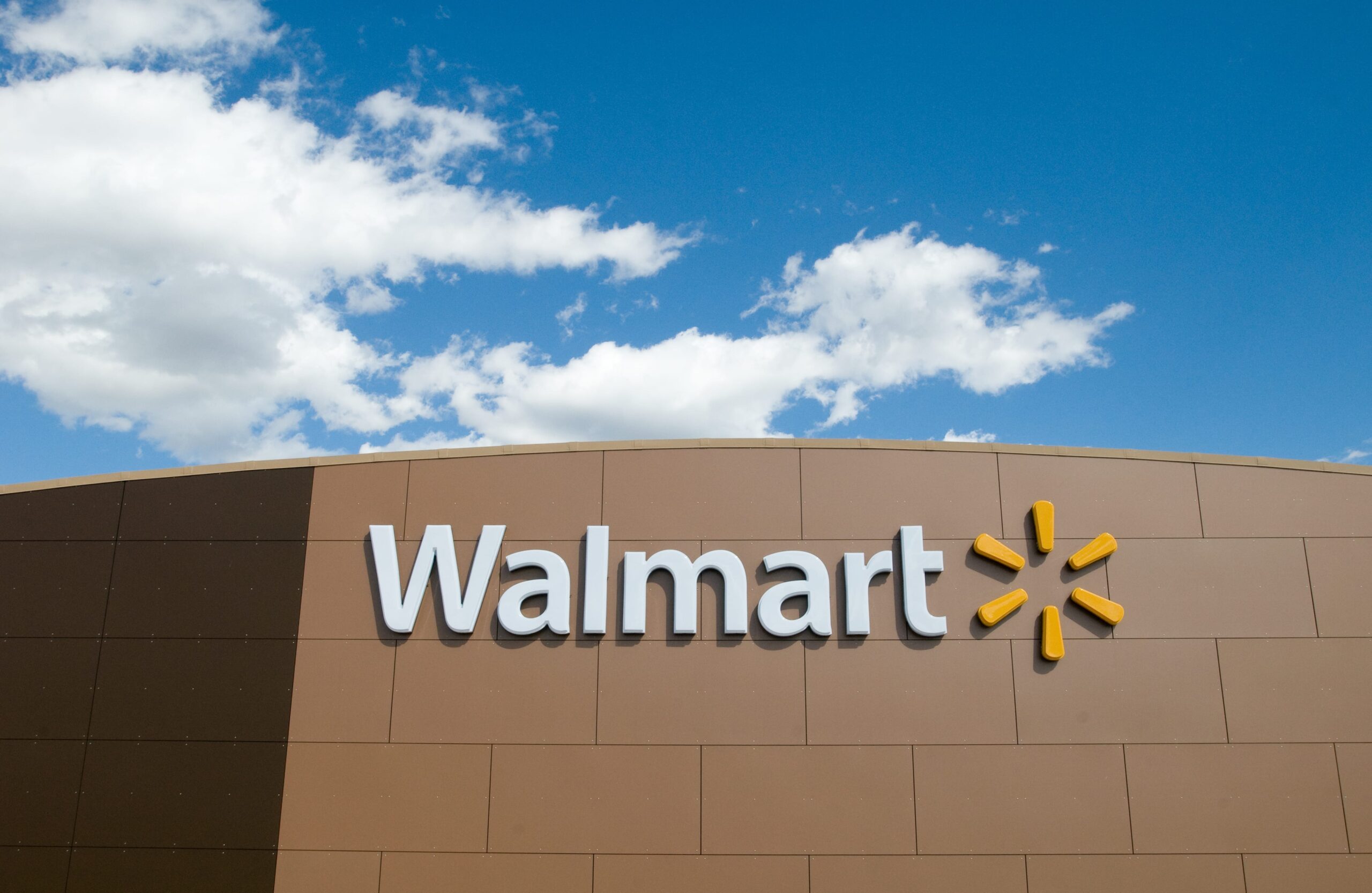 Walmart-Backed Fintech One Introduces Buy Now, Pay Later Feature Amid Plans for Expanded Lending Services
